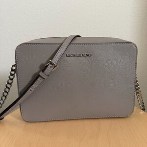 Michael Kors Jet Set Large Saffiano Leather Crossbody Gray Silver